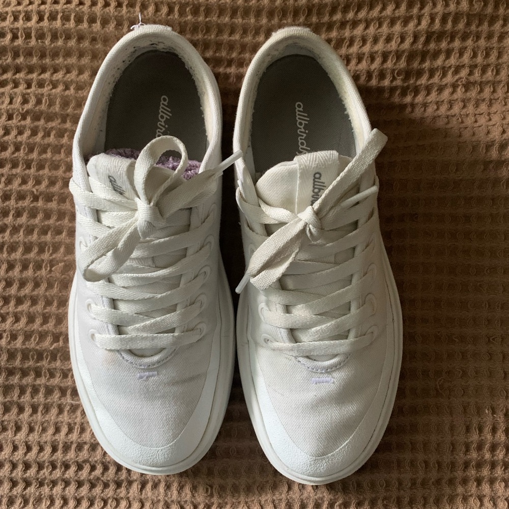 White Allbirds sneakers W 8.5
